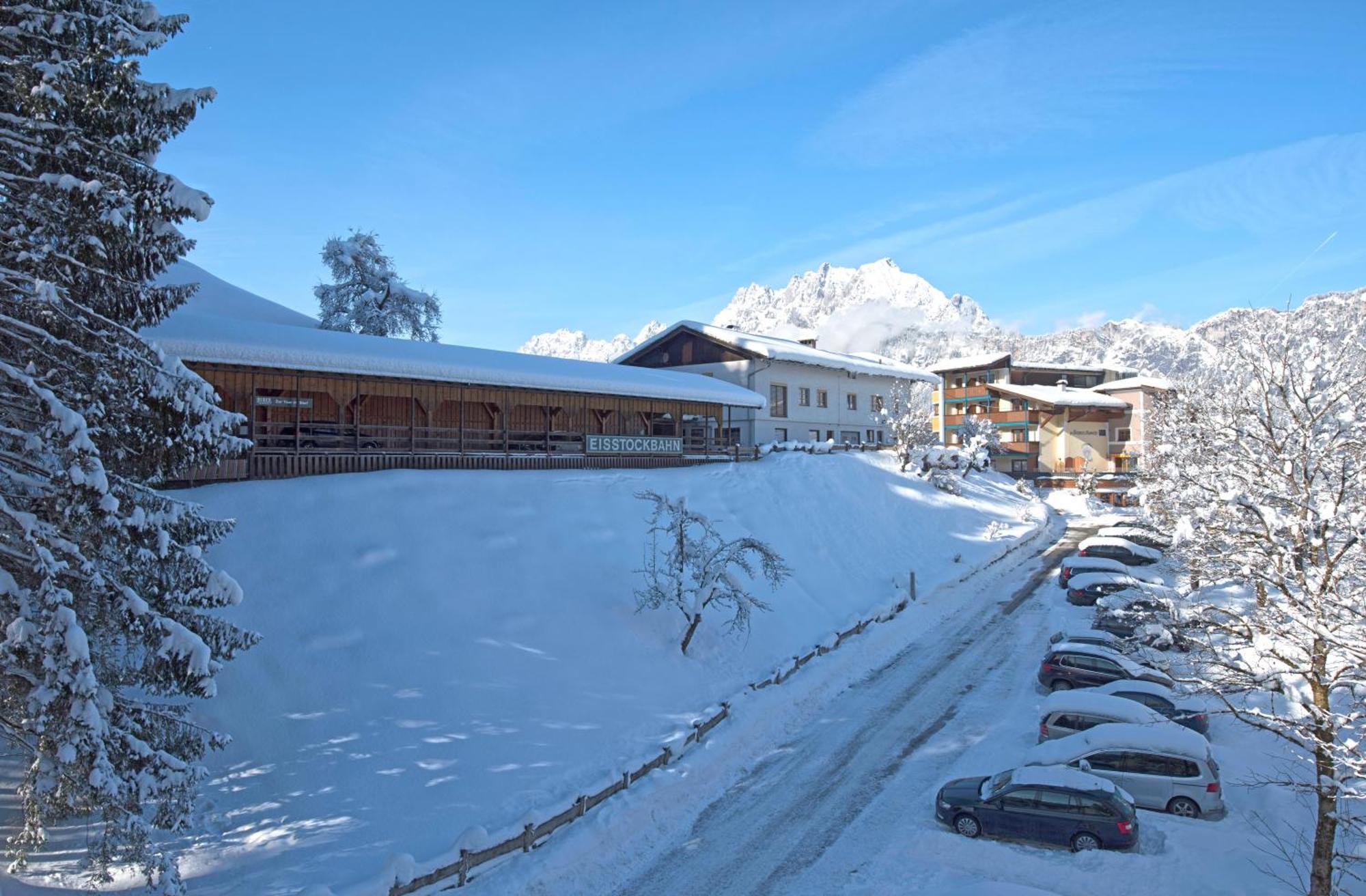 Hotel-Gasthof Zur Schoenen Aussicht Санкт-Йоганн Экстерьер фото